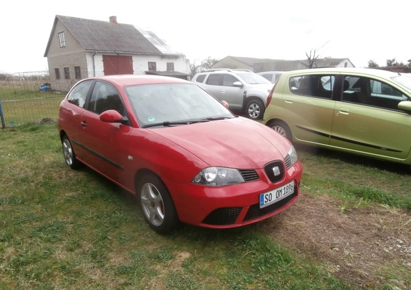 Seat Ibiza cena 7800 przebieg: 200000, rok produkcji 2006 z Gliwice małe 326